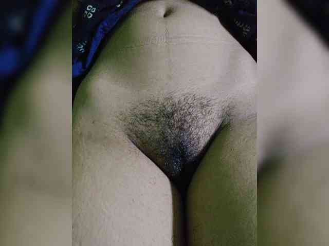 AadhyaLove webcam