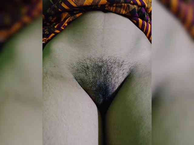 AadhyaLove webcam