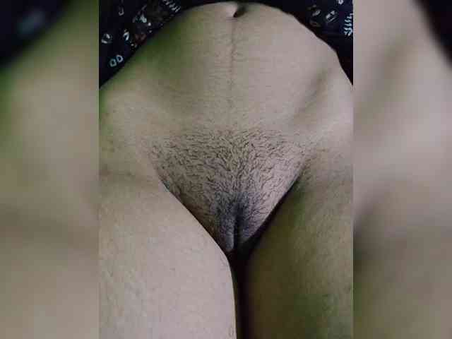 AadhyaLove webcam