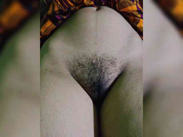 AadhyaLove webcam