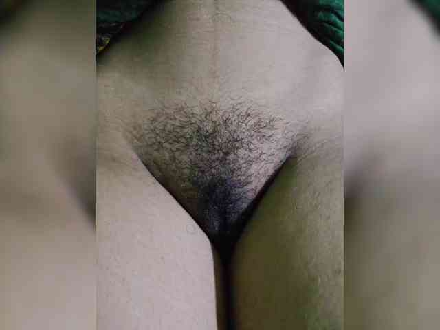 AadhyaLove webcam