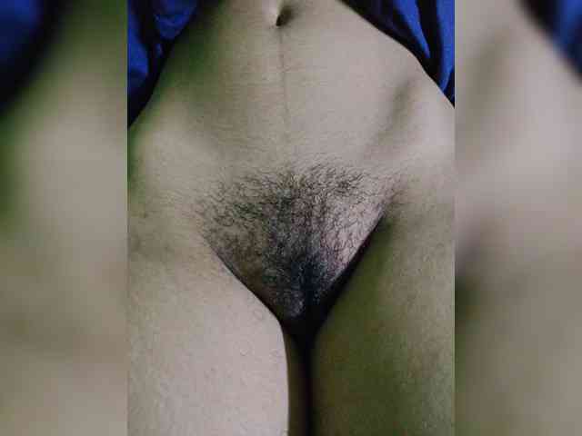 AadhyaLove webcam