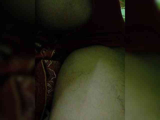 AadhyaLove webcam