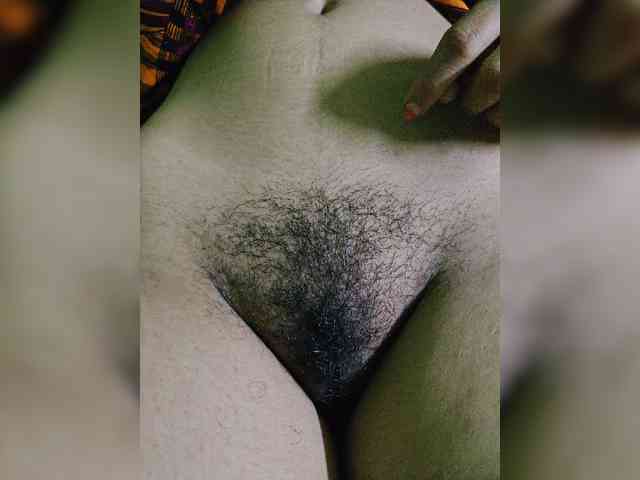 AadhyaLove webcam
