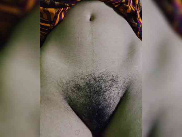 AadhyaLove webcam
