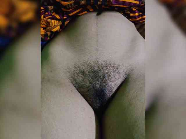 AadhyaLove webcam