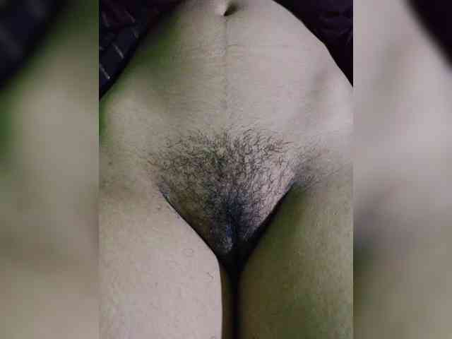 AadhyaLove webcam
