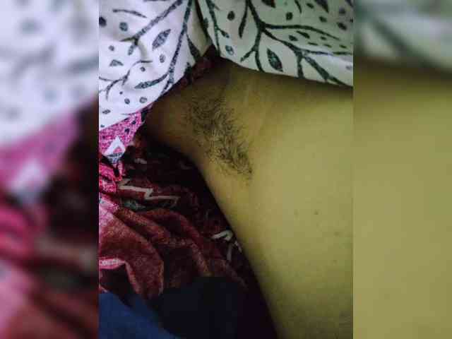 Aadhyababy webcam