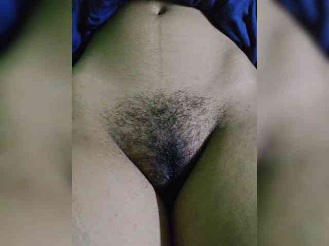 AadhyaLove webcam