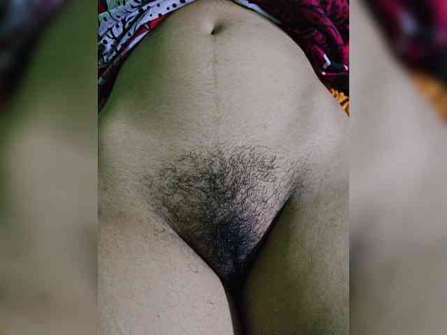 AadhyaLove webcam