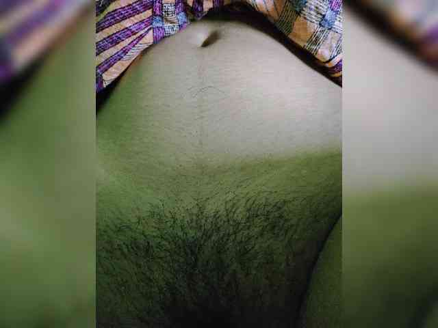 AadhyaLove webcam
