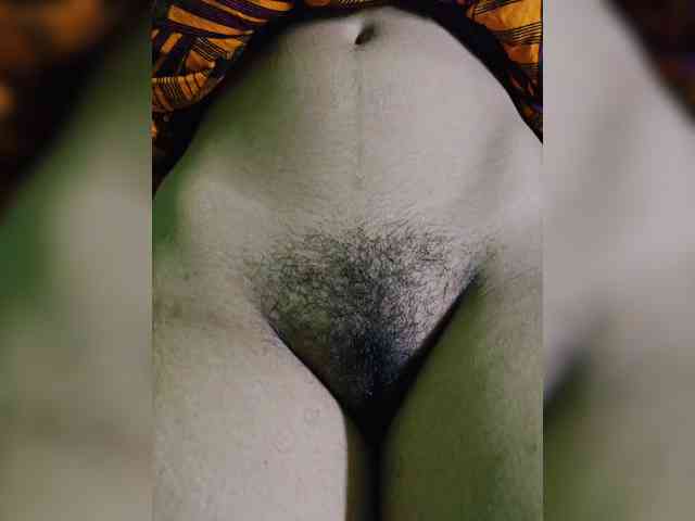 AadhyaLove webcam
