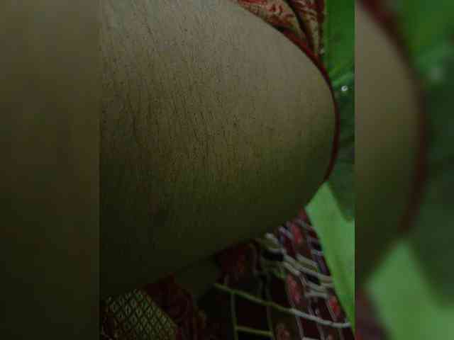 AadhyaLove webcam