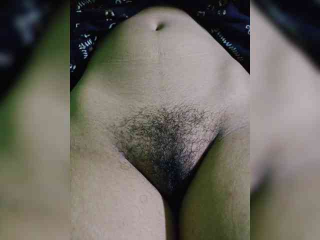 AadhyaLove webcam