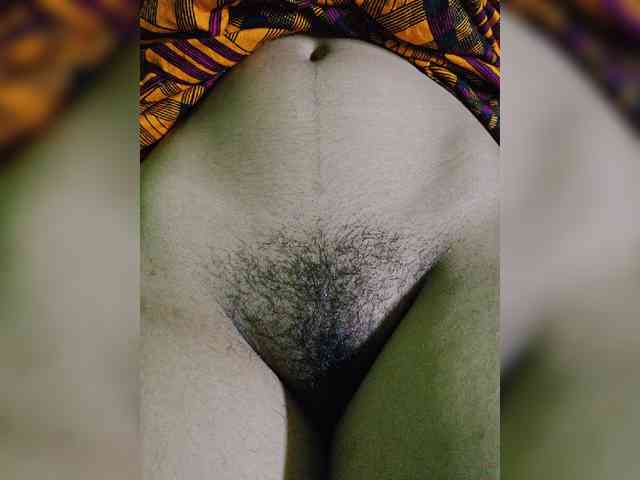 AadhyaLove webcam