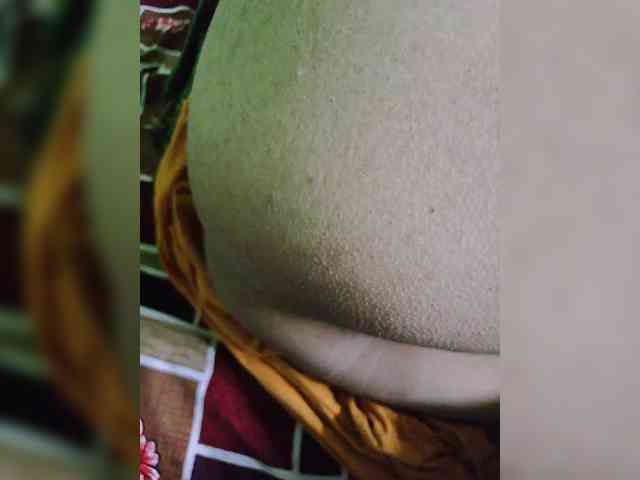 AadhyaLove webcam