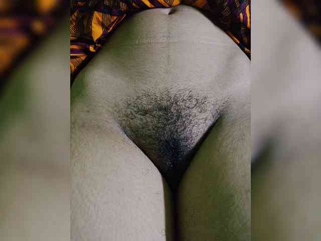 AadhyaLove webcam