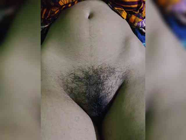 AadhyaLove webcam