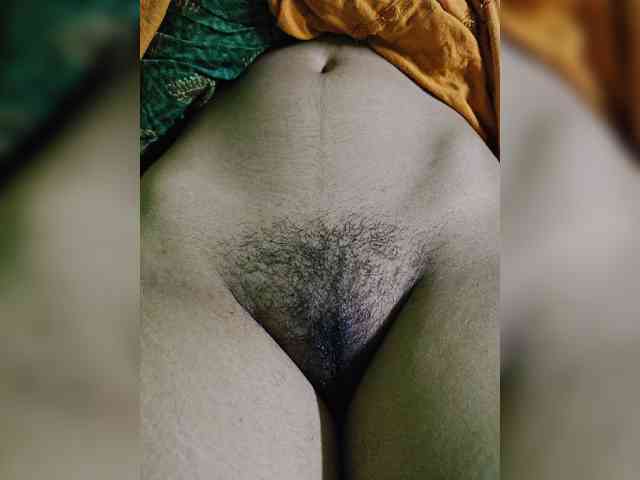 AadhyaLove webcam