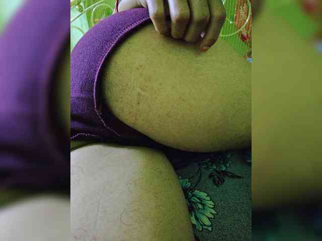 AadhyaLove webcam
