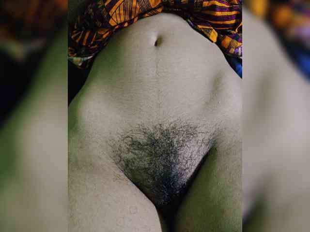 AadhyaLove webcam