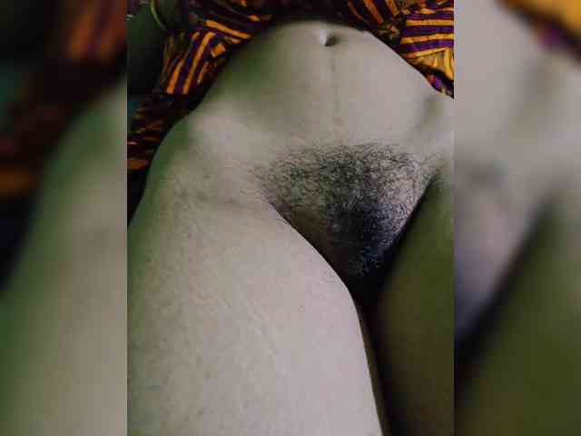 AadhyaLove webcam