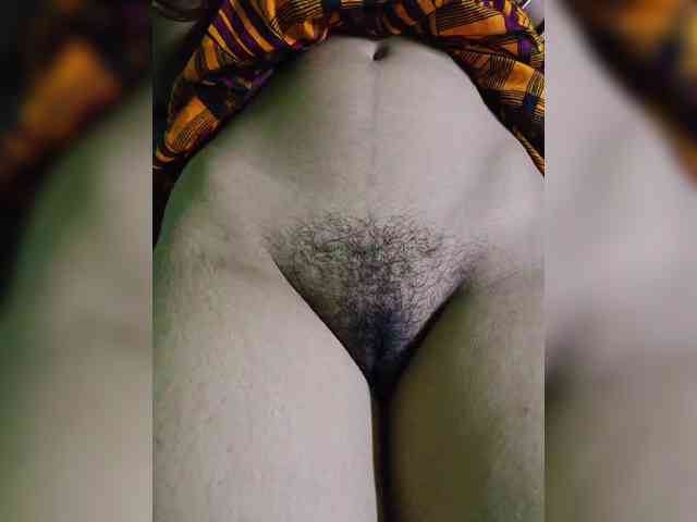 AadhyaLove webcam