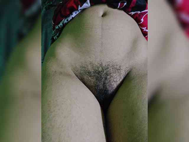 AadhyaLove webcam