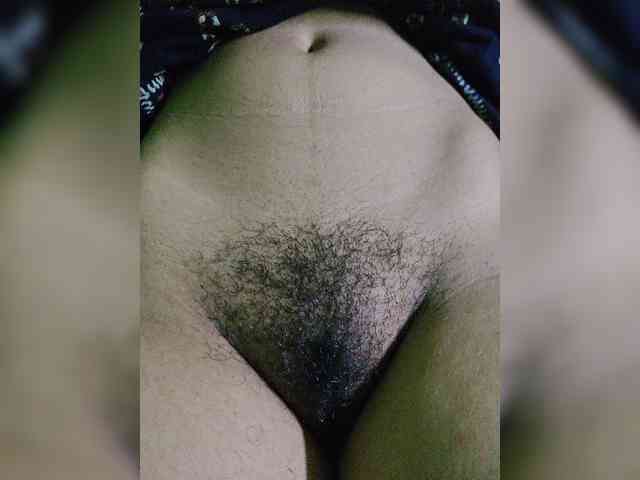 AadhyaLove webcam
