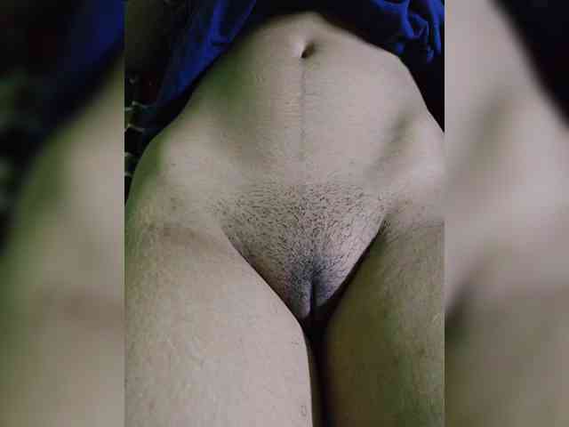 AadhyaLove webcam