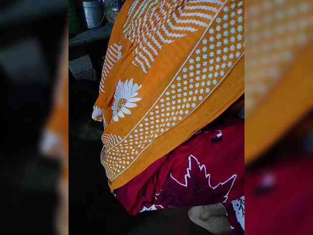 AadhyaLove webcam