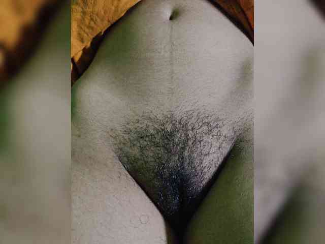 AadhyaLove webcam