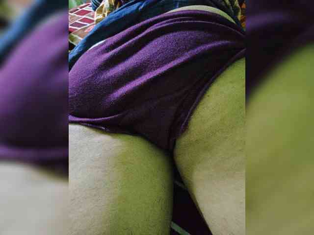 AadhyaLove webcam
