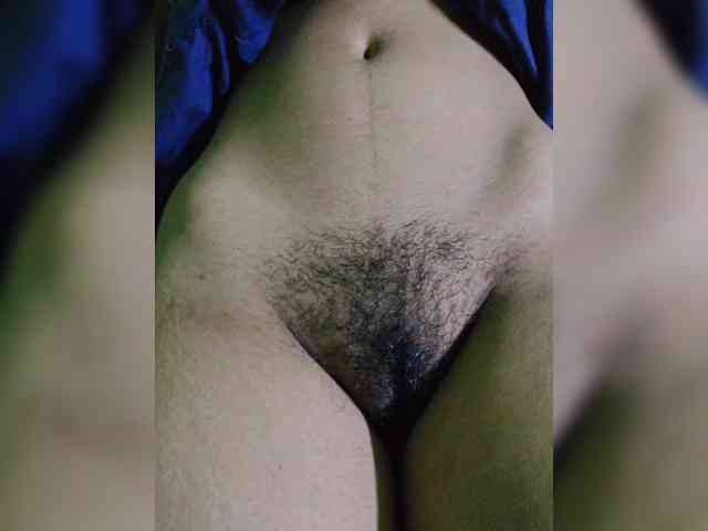 AadhyaLove webcam