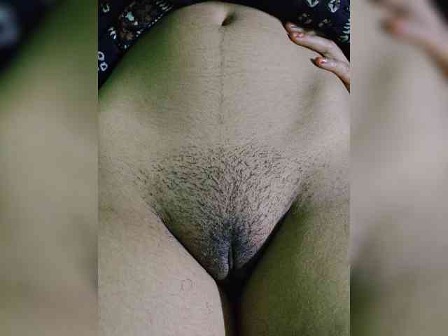 AadhyaLove webcam