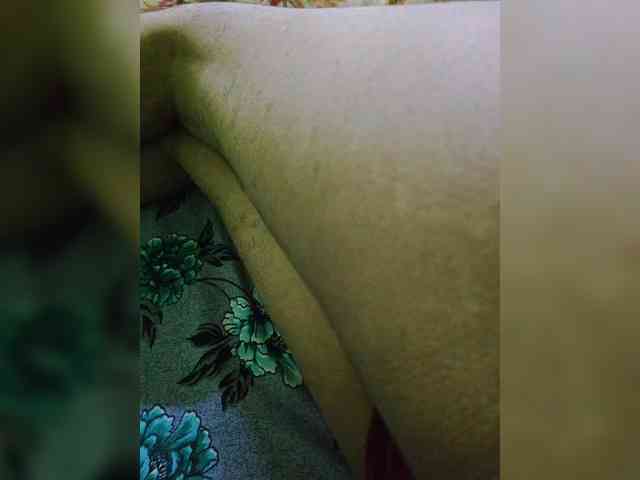 AadhyaLove webcam