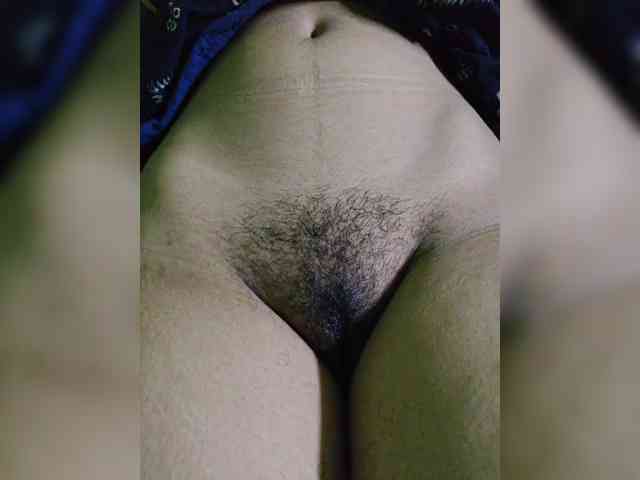 AadhyaLove webcam