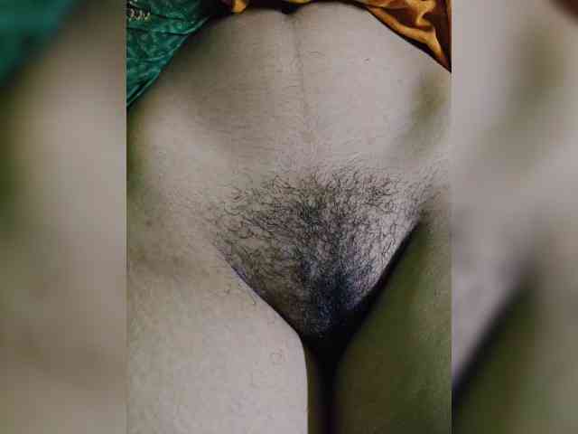 AadhyaLove webcam