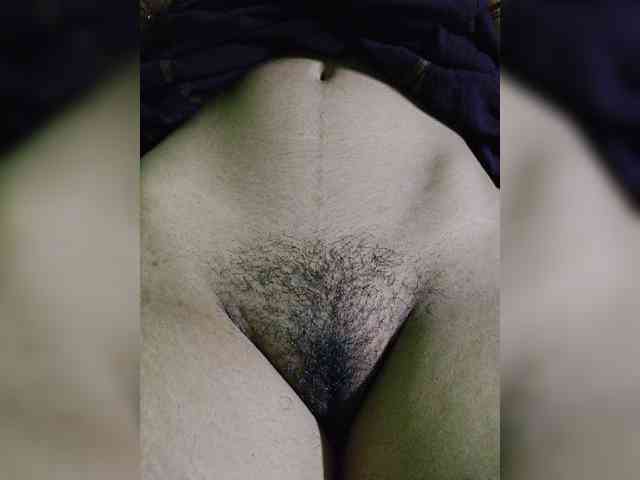 AadhyaLove webcam