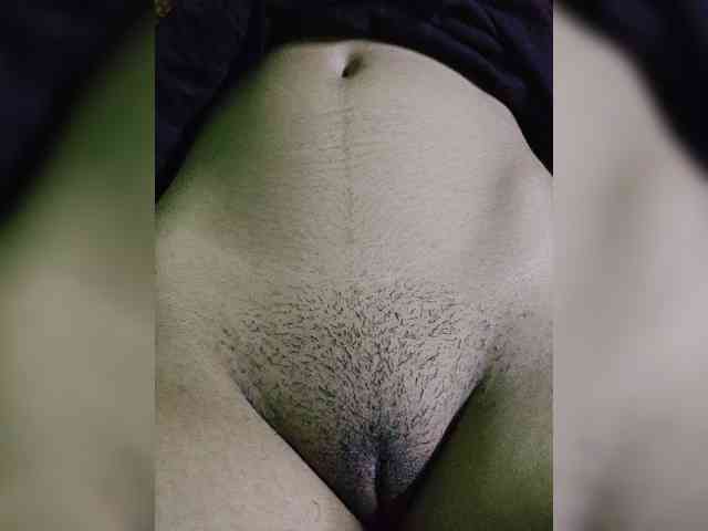 AadhyaLove webcam