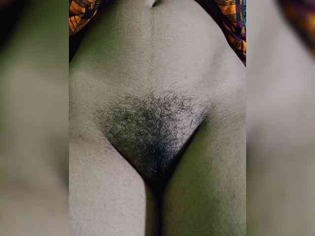 AadhyaLove webcam