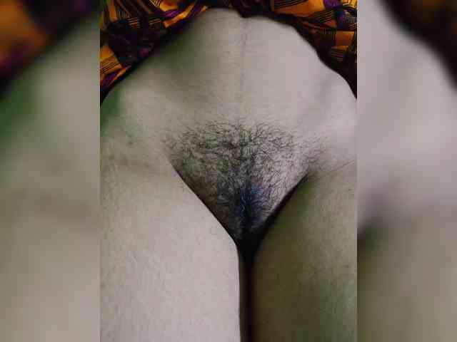 AadhyaLove webcam
