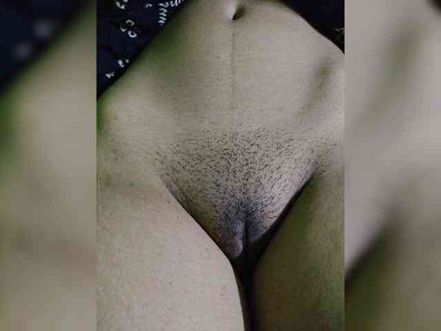 AadhyaLove webcam