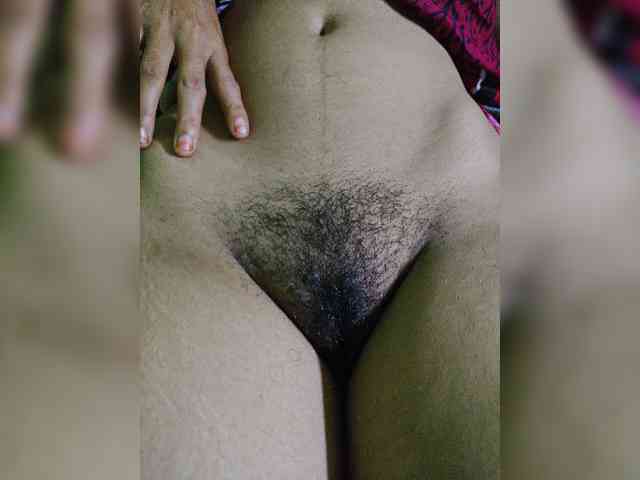 AadhyaLove webcam