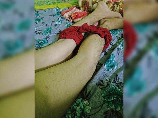 AadhyaLove webcam