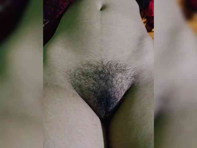 AadhyaLove webcam