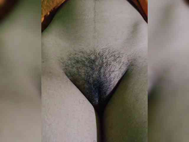 AadhyaLove webcam
