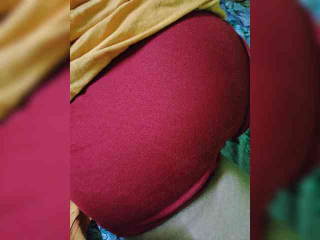 AadhyaLove webcam
