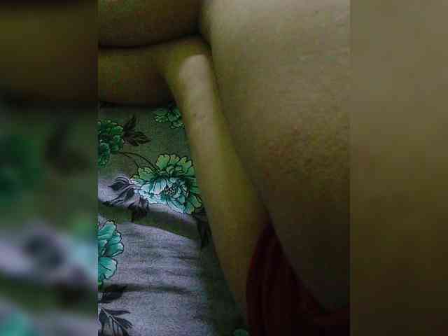 AadhyaLove webcam