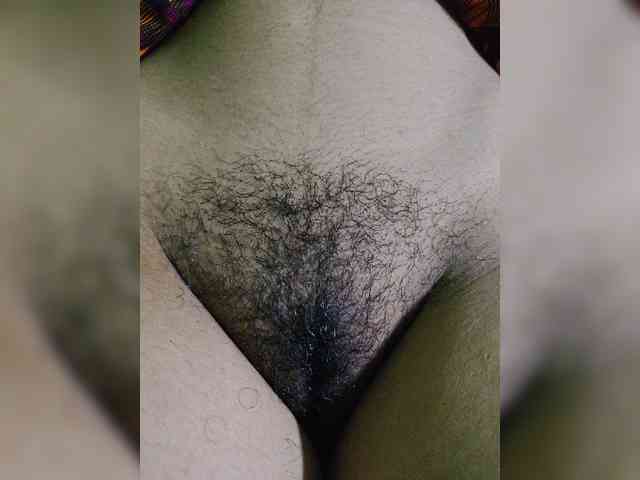 AadhyaLove webcam
